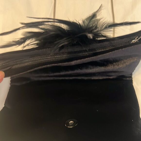 Elegant Black Feathered Rhinestone embellished velvet handbag EUC - Picture 8 of 13
